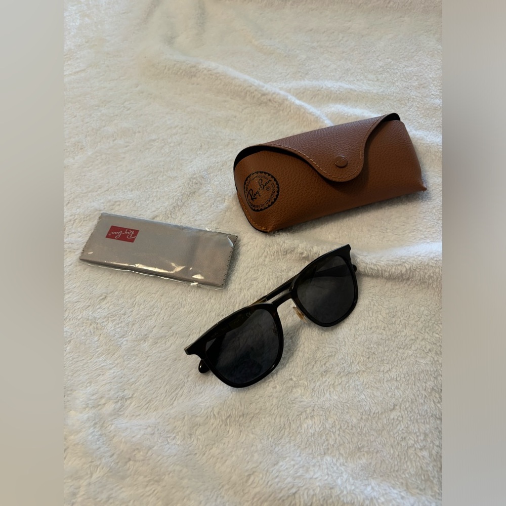 Ray-ban Sunglasses - Picture 4 of 7